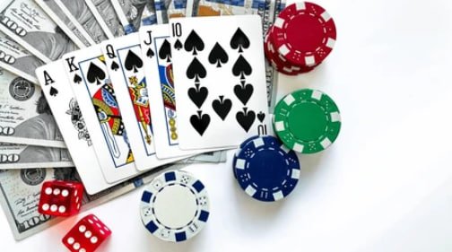 Filipino player accessing merryph casino games on a smartphone